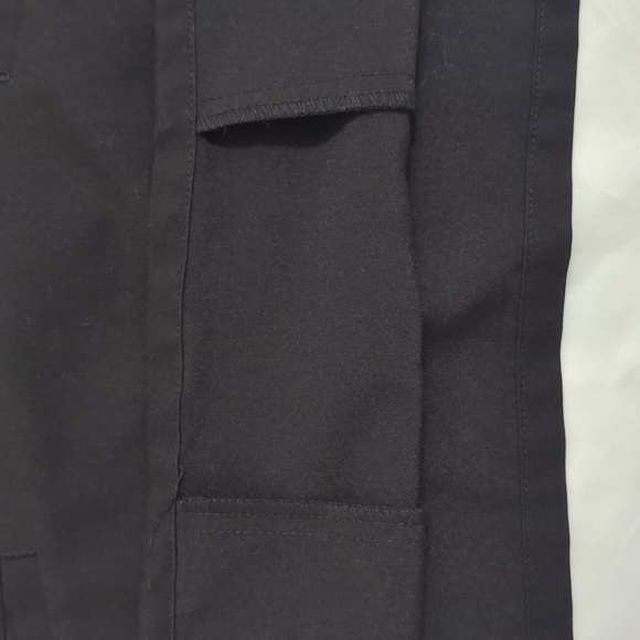 Figs Casma Three-Pocket Scrub Top, Color Black Size XL - Picture 11 of 15